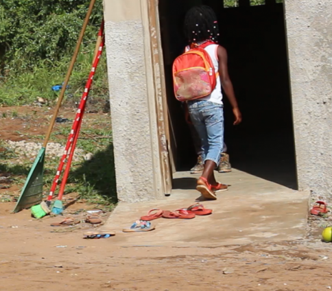 Dalfa arriving at school