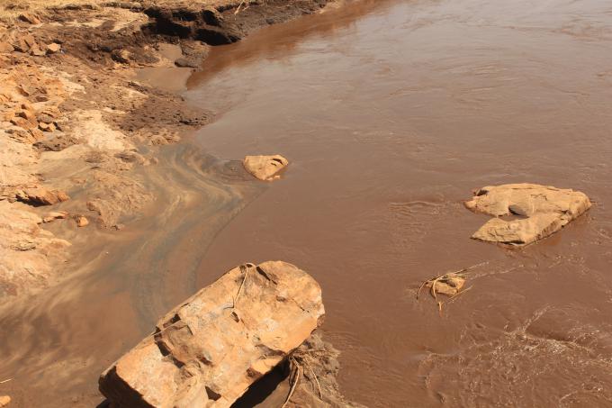 Para divulgação imediata - Crianças em risco em resultado do Ciclone Tropical “IDAI”, que deverá atingir Moçambique.